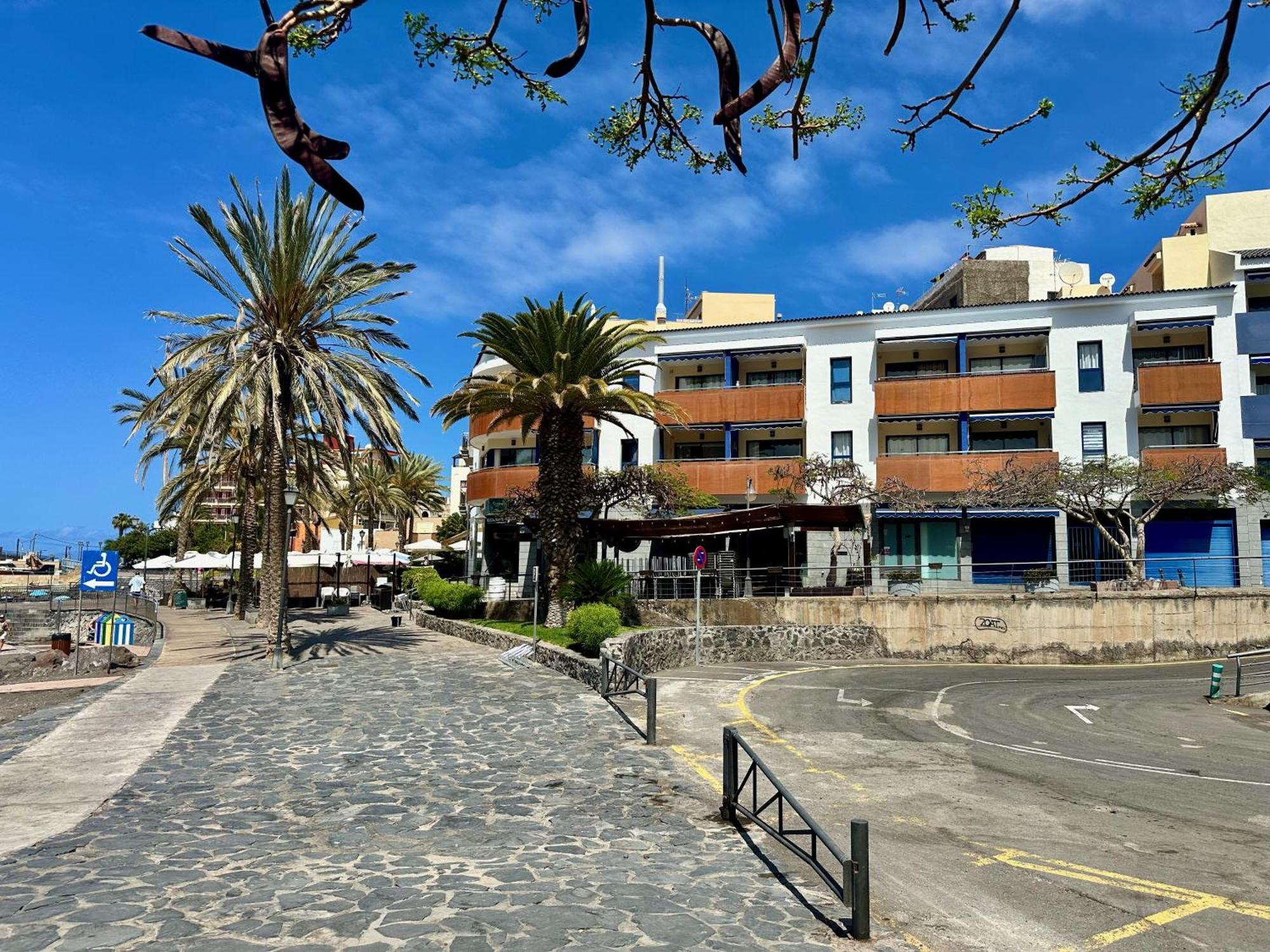 Pambnb - Chic Beachside Apartment Playa San Juan Exterior photo