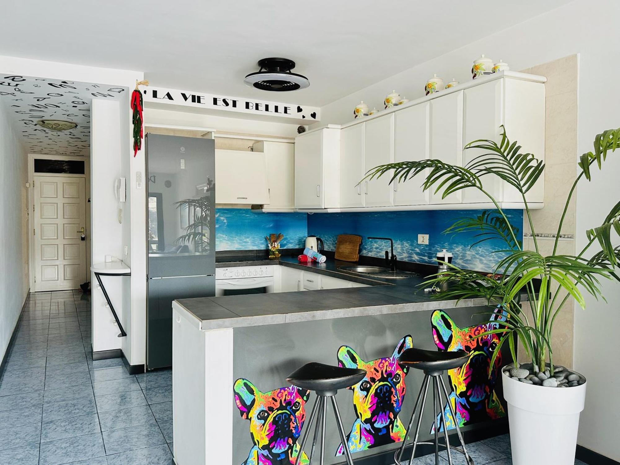 Pambnb - Chic Beachside Apartment Playa San Juan Exterior photo